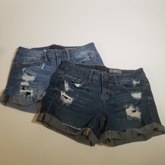 Aeropostale Pants - 🕶️ X2 pairs of shorts Aeropostale size 0